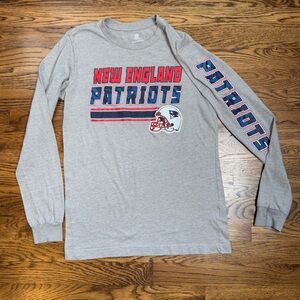 NFL Team Apparel New England Patriots Long Sleeve Youth Gray T-Shirt XL 14-16